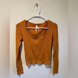 Women’s Long sleeve Sweater- Size Large
